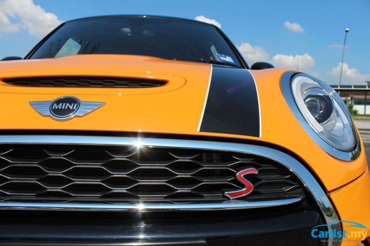 autos, cars, mini, reviews, cooper s, f55, mini 5 door, mini cooper, mini cooper s, review: mini cooper s 5-door (f55) – fun, but its newer siblings are better