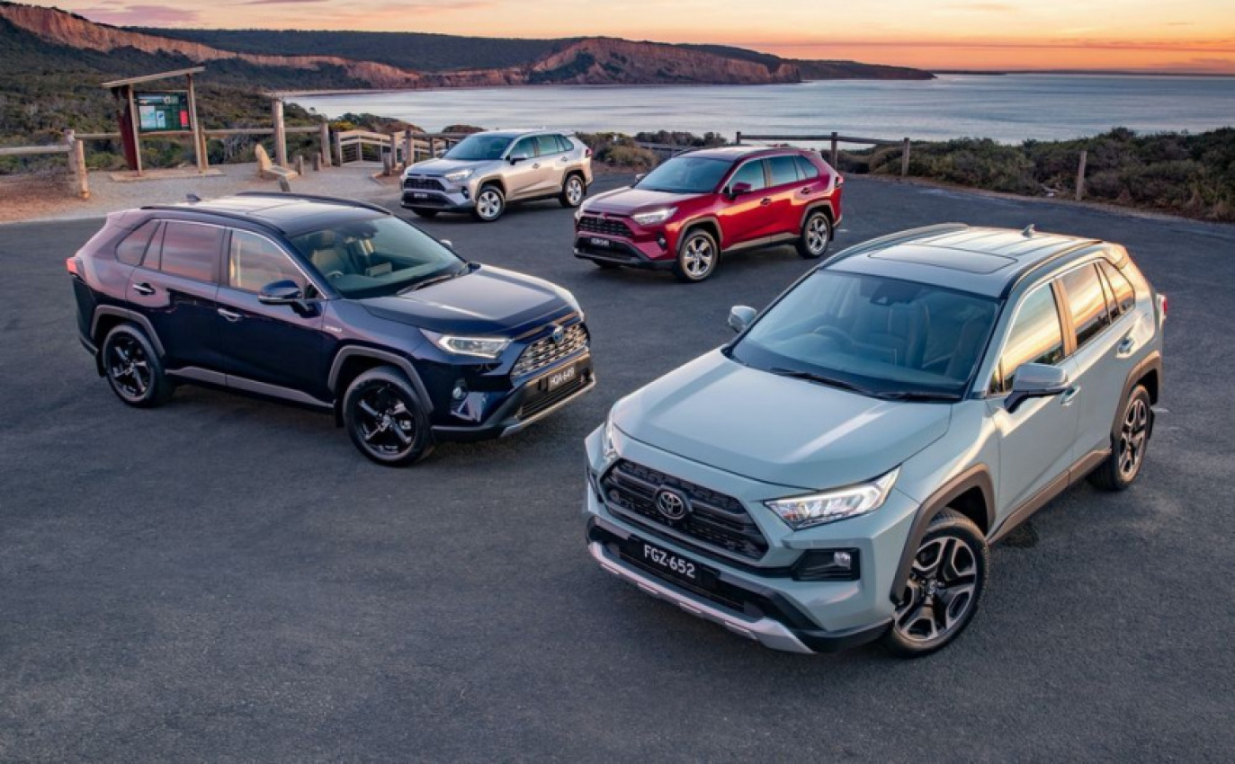 autos, cars, reviews, toyota, cr-v, insights, toyota rav4, toyota rav4: has it lost the suv fight before it even started?