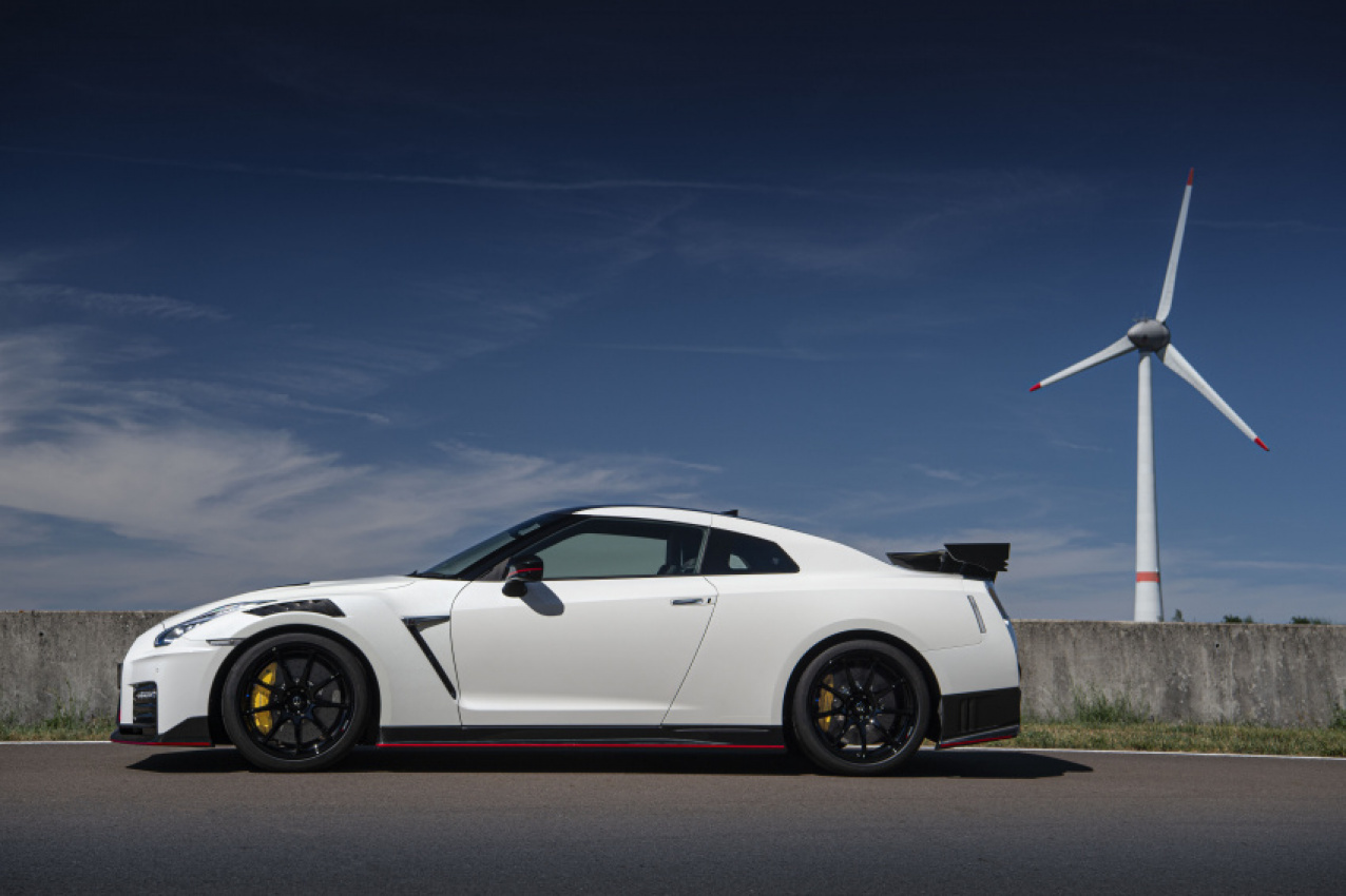 autos, cars, hp, nissan, car news, car price, cars on sale, uk drive: the 592bhp nissan gt-r nismo is the ultimate r35