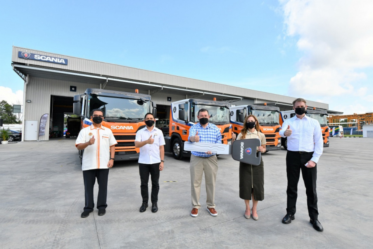 autos, cars, commercial vehicles, chemtrax sdn bhd, commercial vehicles, logistics, malaysia, sabaka group, scania, scania malaysia, scania southeast asia, trucks, chemtrax gets 10 scania trucks with adr safety features