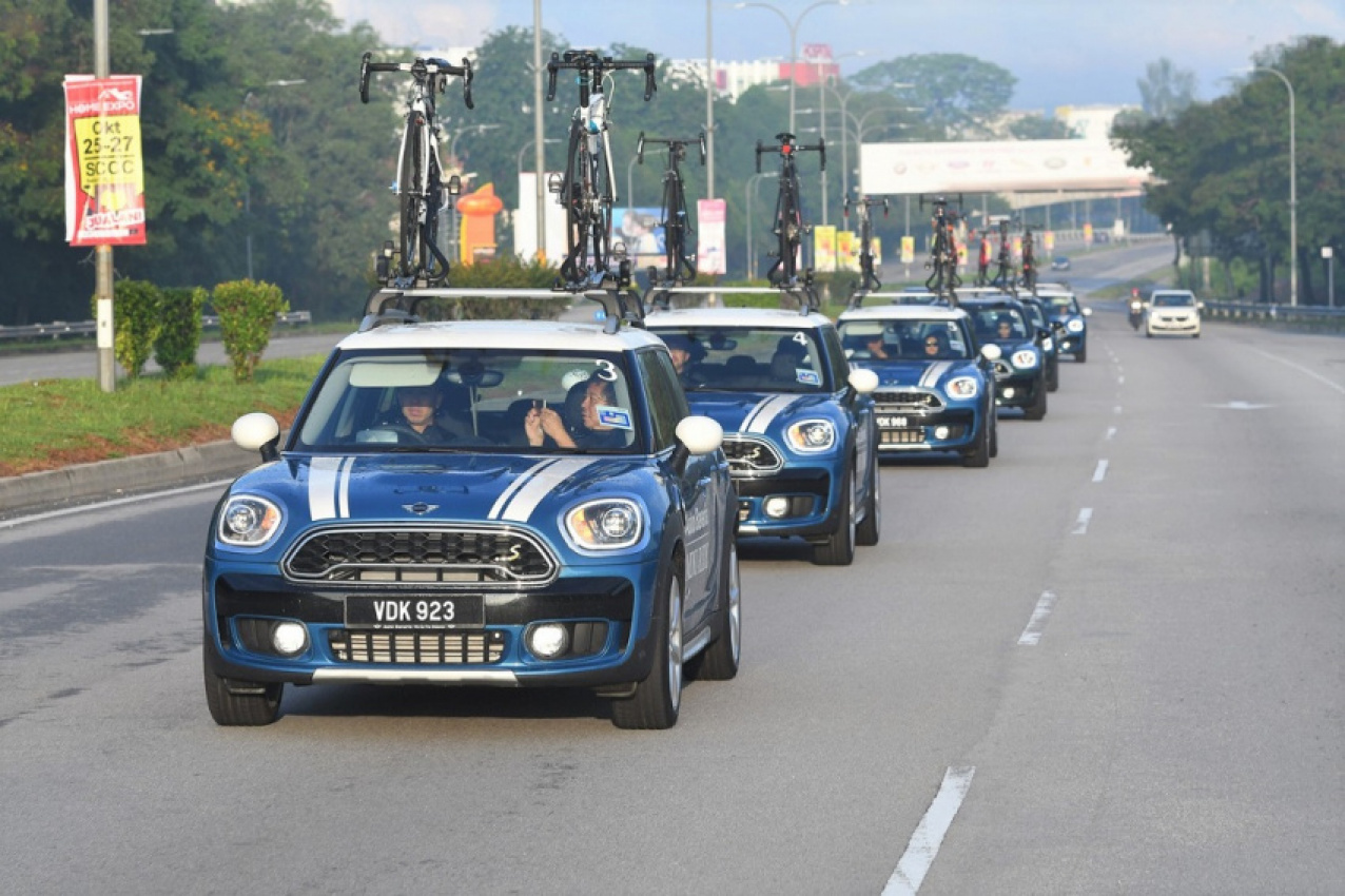 autos, car brands, cars, mini, auto bavaria mini ride participants shown practicality of countryman plug-in hybrid