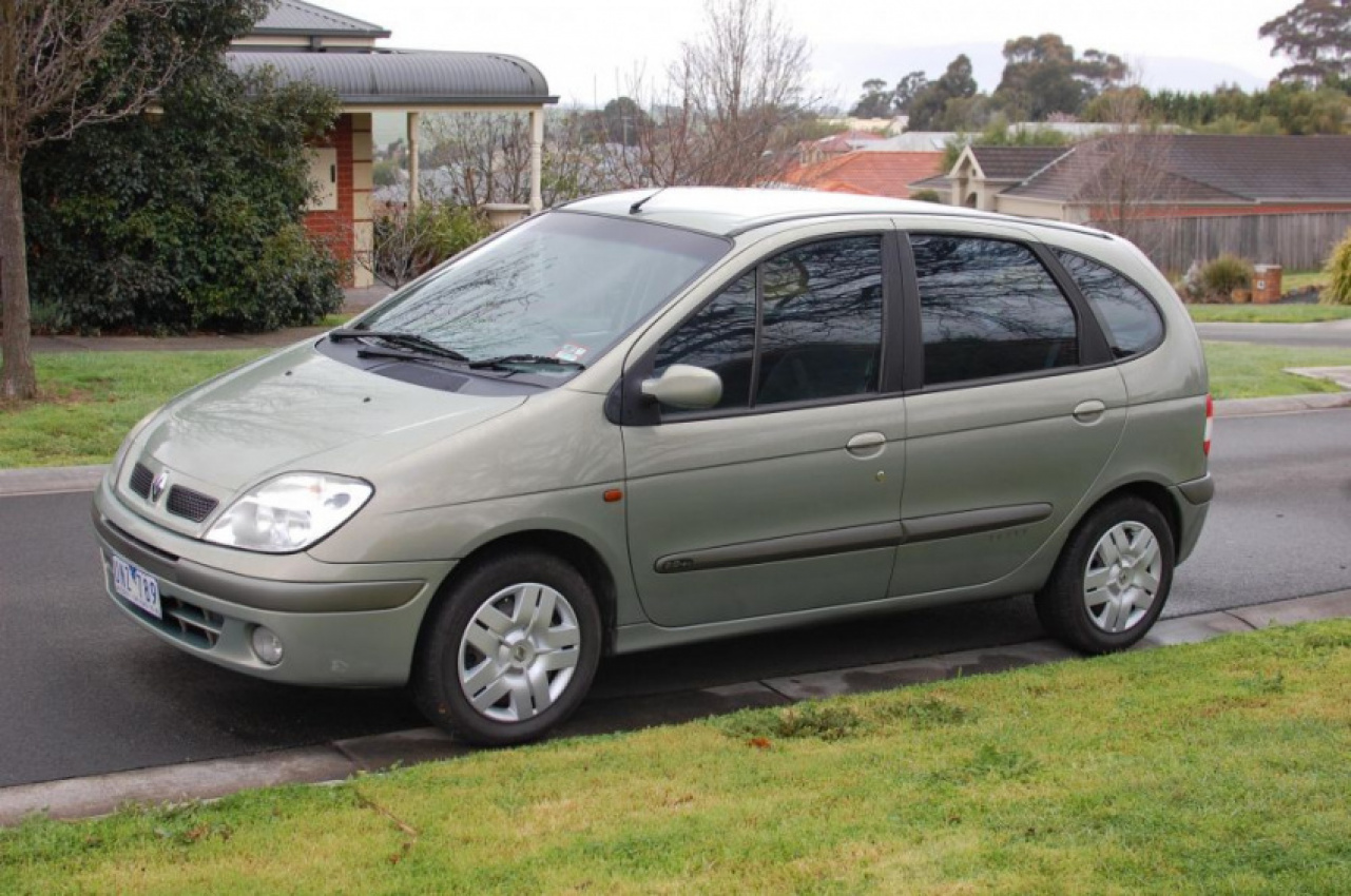 autos, cars, renault, 2003 renault scenic expression 2.0 owner review