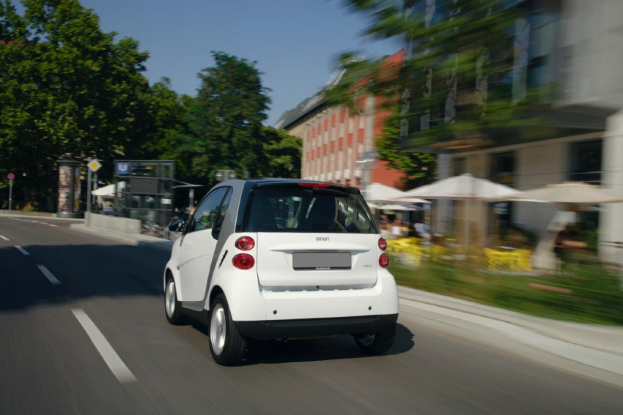 autos, cars, smart, is a smart car good for families?