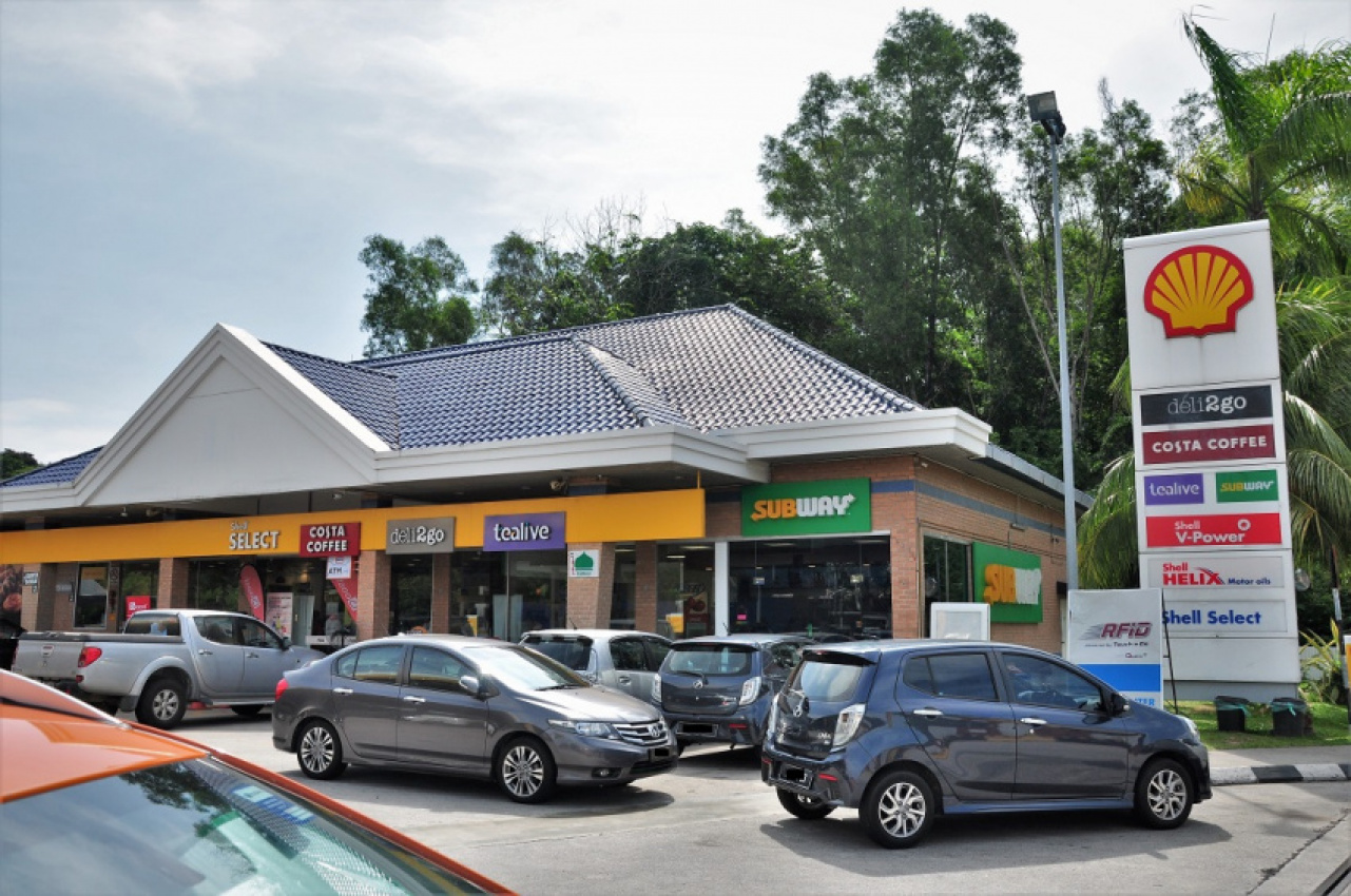 autos, cars, featured, convenience store, food and beverage, malaysia, shell malaysia, shell malaysia trading sdn bhd, shell select, shell timur sdn bhd, small and medium enterprise, shell malaysia initiative helps local smes sell their products