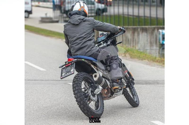 article, autos, cars, ktm, a more off-road spec ktm 390 adventure spied testing abroad with spoke wheels