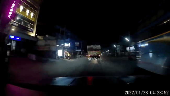 autos, cars, accident, dashcam, incident, indian, member content, road safety, safety, street experiences, how my friend's dashcam footage helped a truck driver