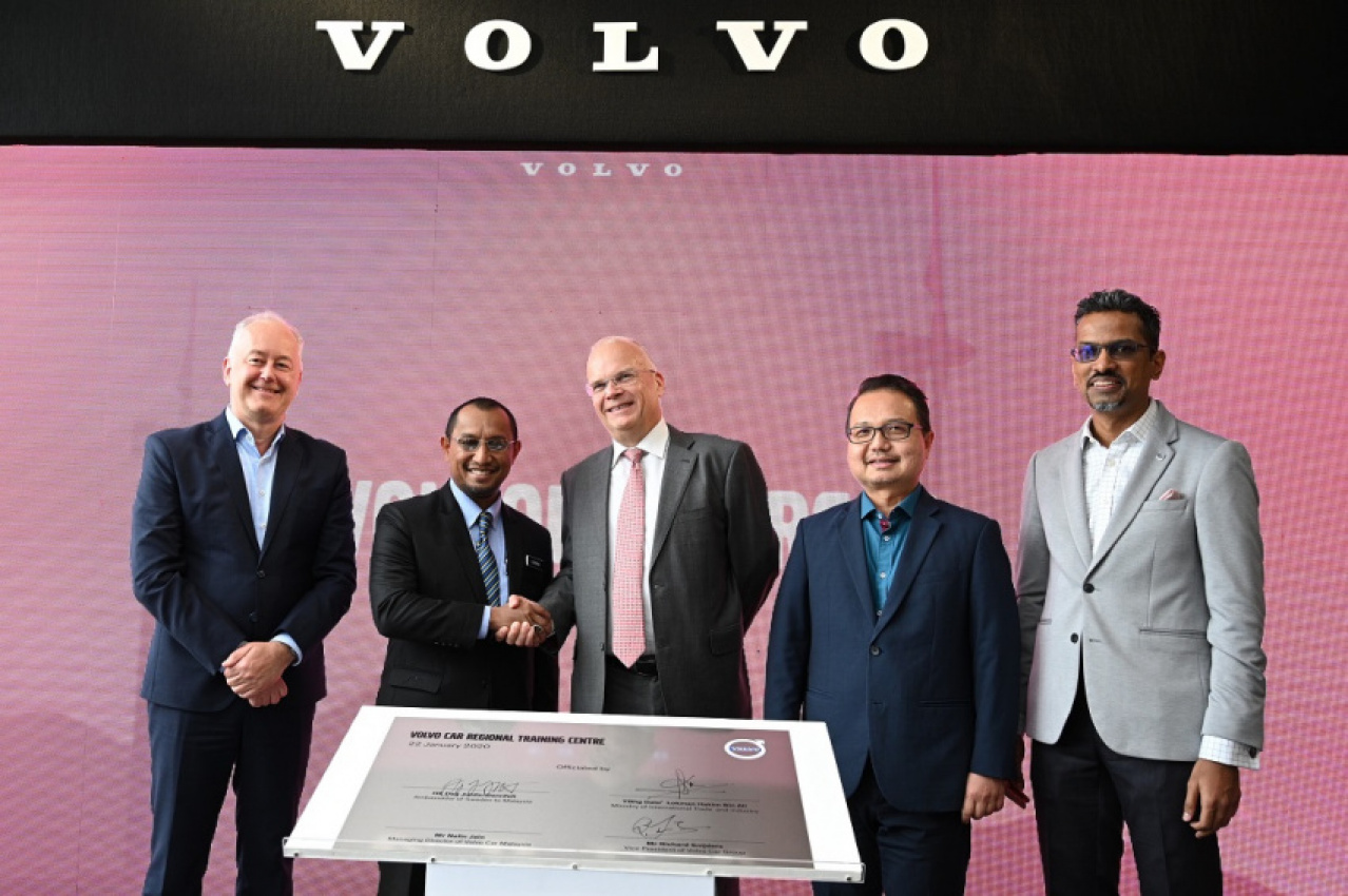autos, car brands, cars, volvo, automotive, cars, crossover, dealerships, phev, plug in hybrid, sedan, training centre, volvo car group, volvo car malaysia, volvo car regional training center, volvo cars, volvo car regional training center in malaysia will train asia pacific staff and dealers