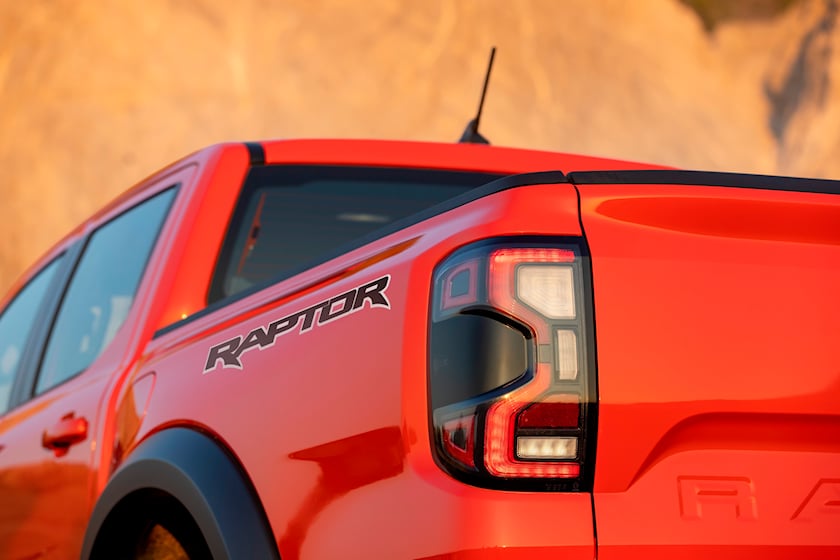 autos, cars, ford, reveal, ford ranger, ford ranger raptor, trucks, video, meet the all-new 2023 ford ranger raptor