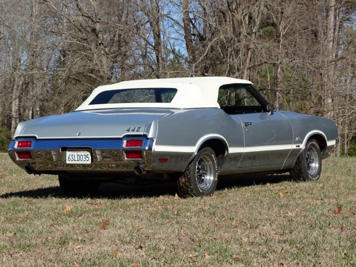 autos, cars, oldsmobile, american, asian, celebrity, classic, client, europe, exotic, features, german, handpicked, luxury, modern classic, muscle, news, newsletter, off-road, sports, trucks, 1971 oldsmobile 442 is 1 of 110 w-30 convertibles