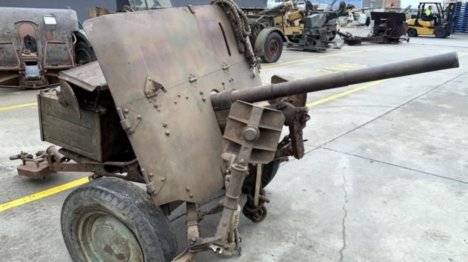 autos, cars, holden, holden-built wwii anti-tank gun sells for $45,000