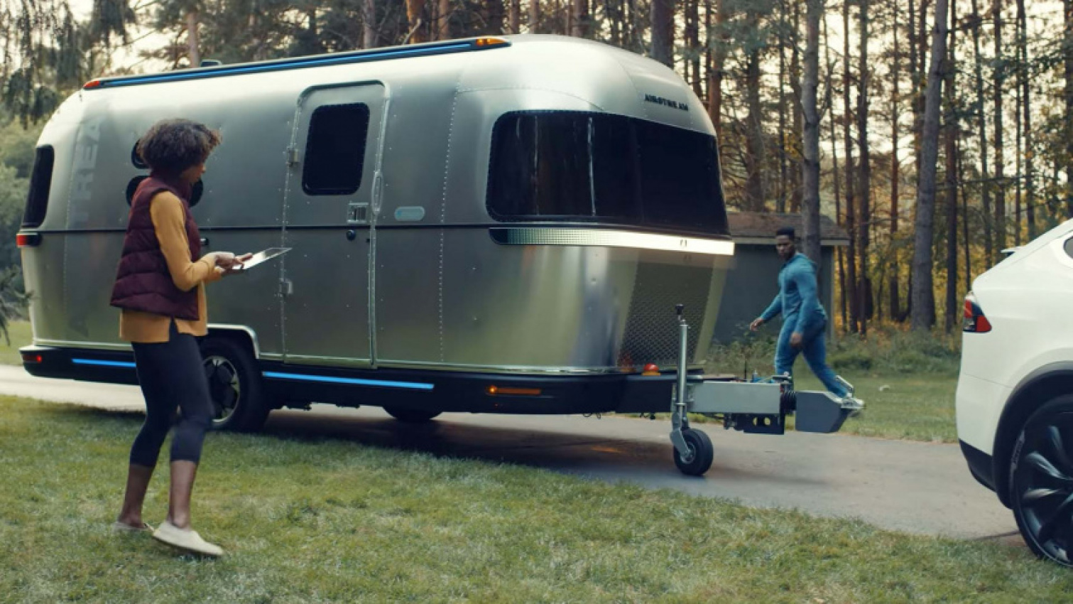 autos, cars, amazon, automotive industry, car, cars, driven, driven nz, electric cars, gadgets, life, motoring, new zealand, news, nz, road transport, technology, transport, video, video-news, amazon, watch: the caravan that can park itself with its own electric drivetrain