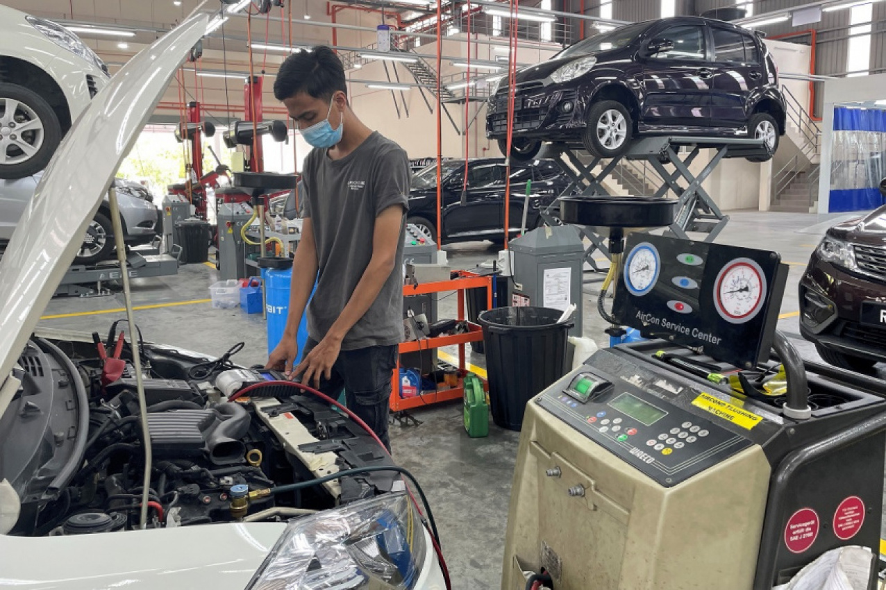 autos, cars, featured, carsome, malaysia, pre-owned, southeast asia, used cars, carsome certified lab is largest car refurbishment centre in sea