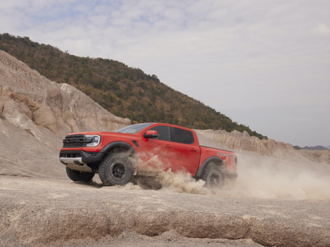autos, cars, ford, car reviews, driving impressions, first drive, goauto, ranger, raptor, road tests, ford defends outgoing raptor’s driveline