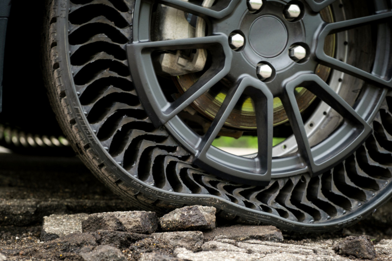 autos, cars, bolt, chevy, tire, uptis: michelin and gm working on airless tire for new chevy bolt