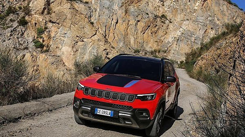 autos, cars, jeep, jeep compass, 2022 jeep compass trailhawk to be introduced in india in march