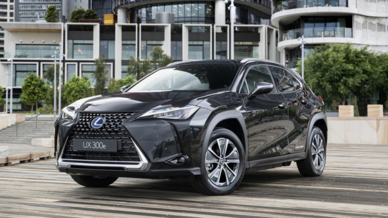 autos, cars, lexus, news, android, luxury, motoring, technology, android, 2022 lexus ux300e review: ownership perks are top-notch