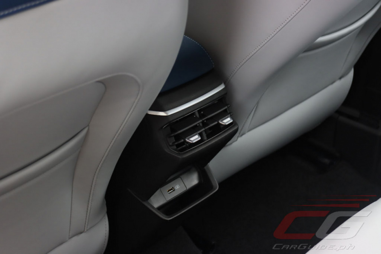 autos, cars, geely, mg, android, driver&39;s seat, geely emgrand, sub-compact, android, review: 2022 geely emgrand premium