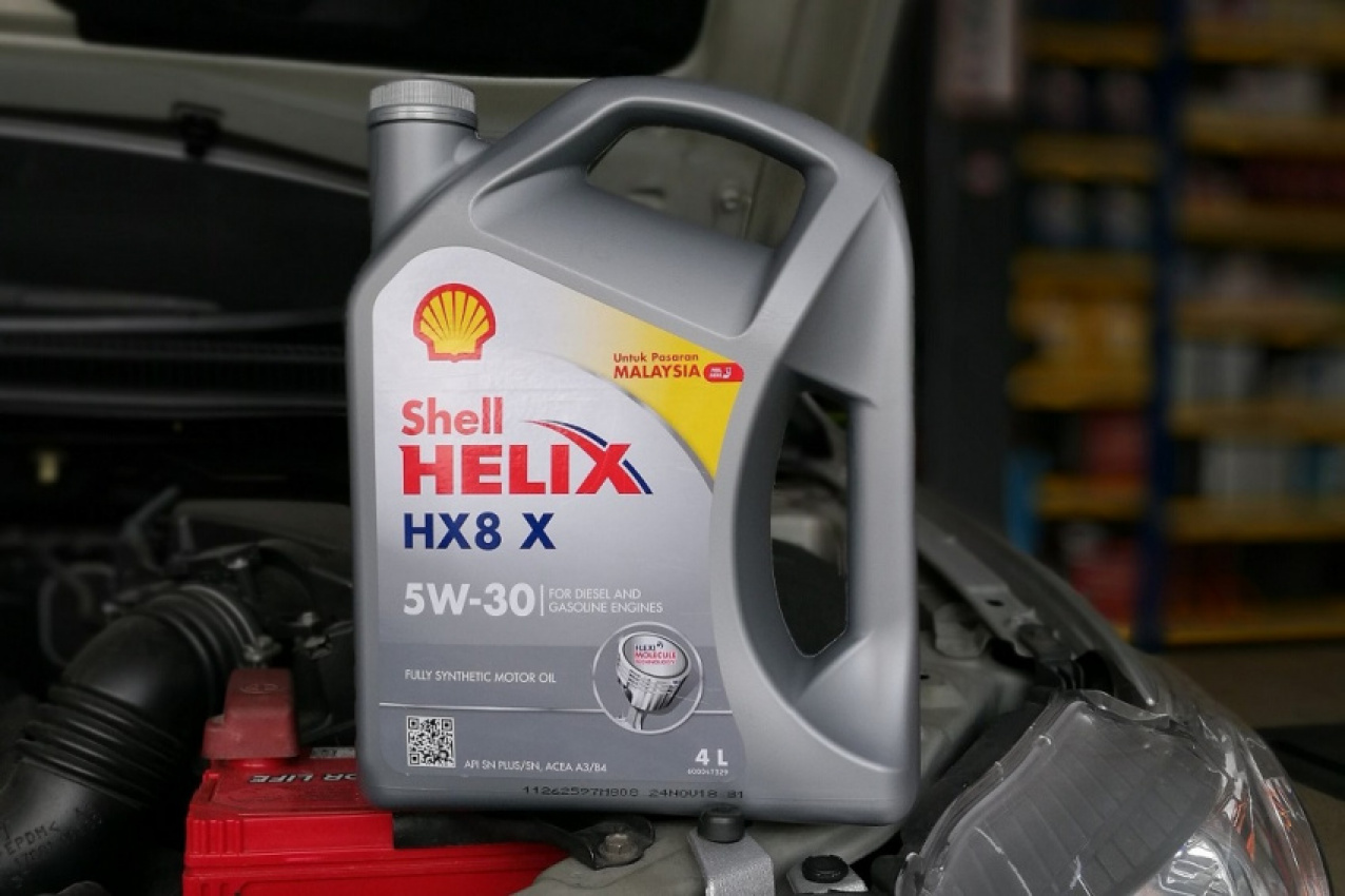 autos, cars, featured, automotive, engine oil, lubricant, malaysia, promotion, shell, shell malaysia, shell malaysia trading, be one of the 888 to get the new shell helix hx8 engine oil for free