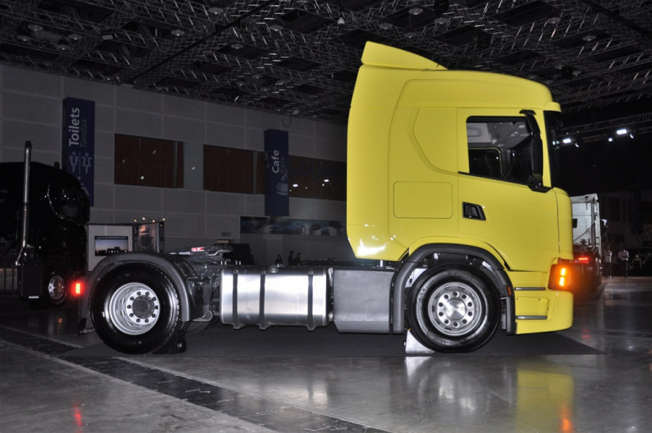 autos, cars, commercial vehicles, diesel, malaysia, scania, scania malaysia, scania southeast asia, scania total solutions, truck, scania launches award-winning new generation trucks to help customers improve profitability