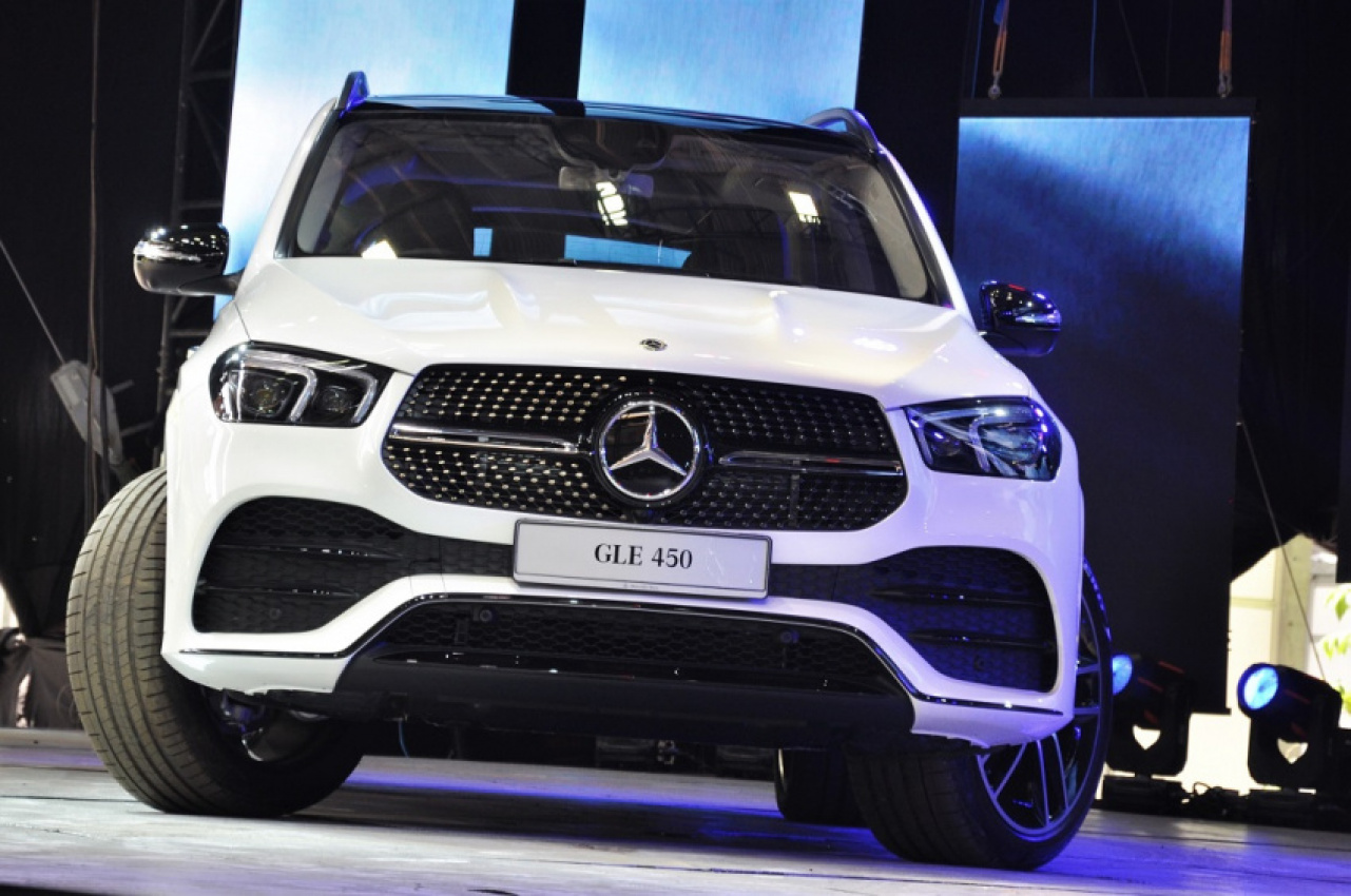 autos, car brands, cars, mercedes-benz, mg, automotive, luxury, malaysia, mercedes, mercedes-benz malaysia, premium, mercedes-benz malaysia introduces gle 450 amg line; 5- and 7-seater variants, starting from rm633,888