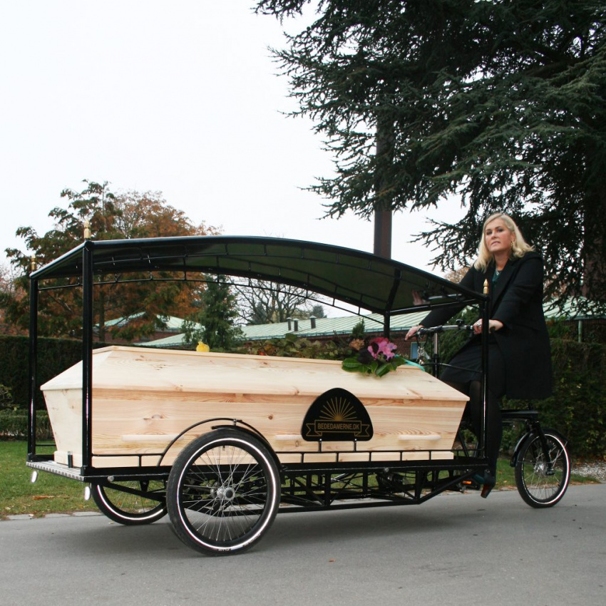 autos, cars, historic cars, these people wanted their cars to be coffins: you can take it with you