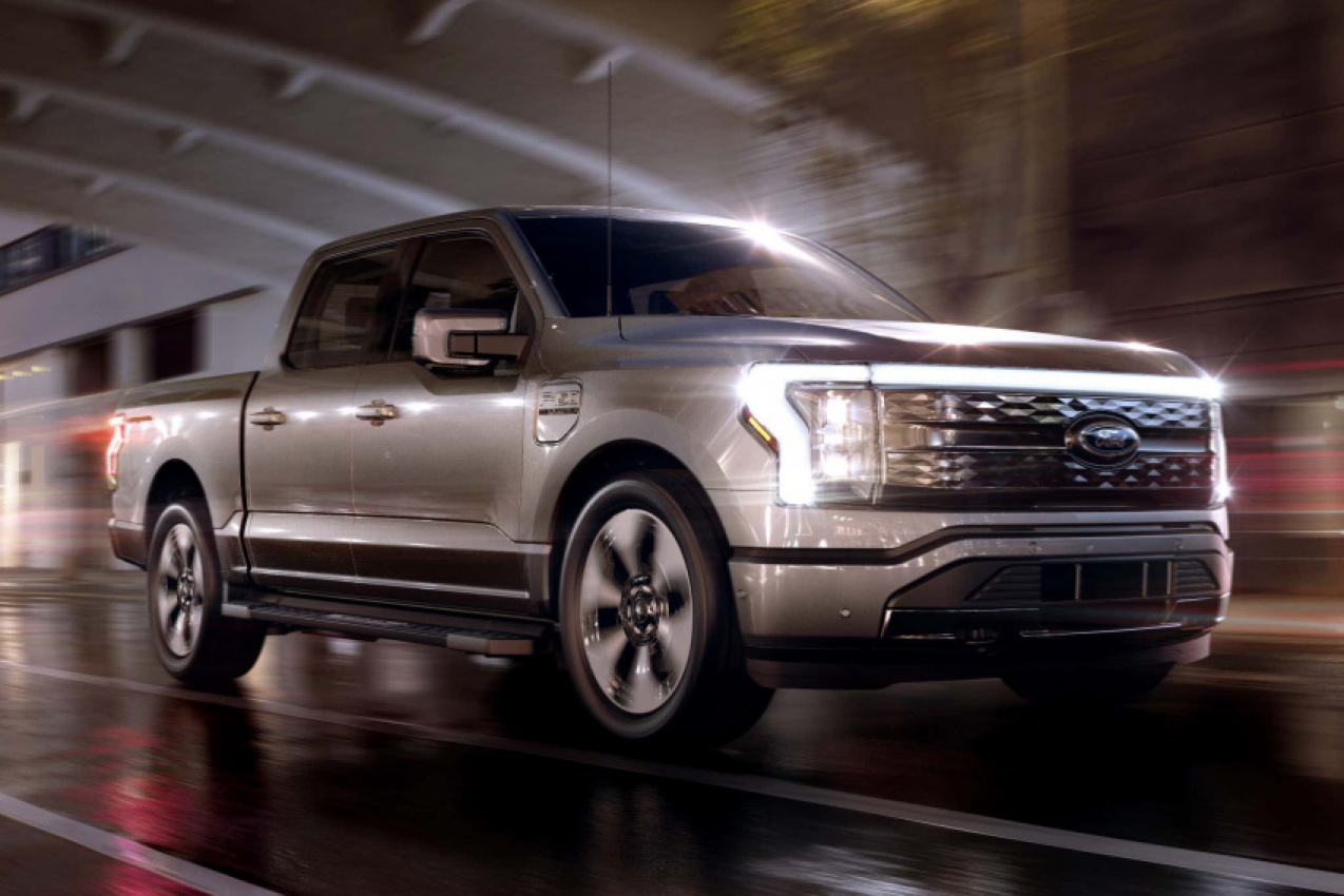 autos, cars, ford, gmc, hummer, ford f-150, how is a ford f-150 lightning 2,500 pounds lighter than a gmc hummer ev?