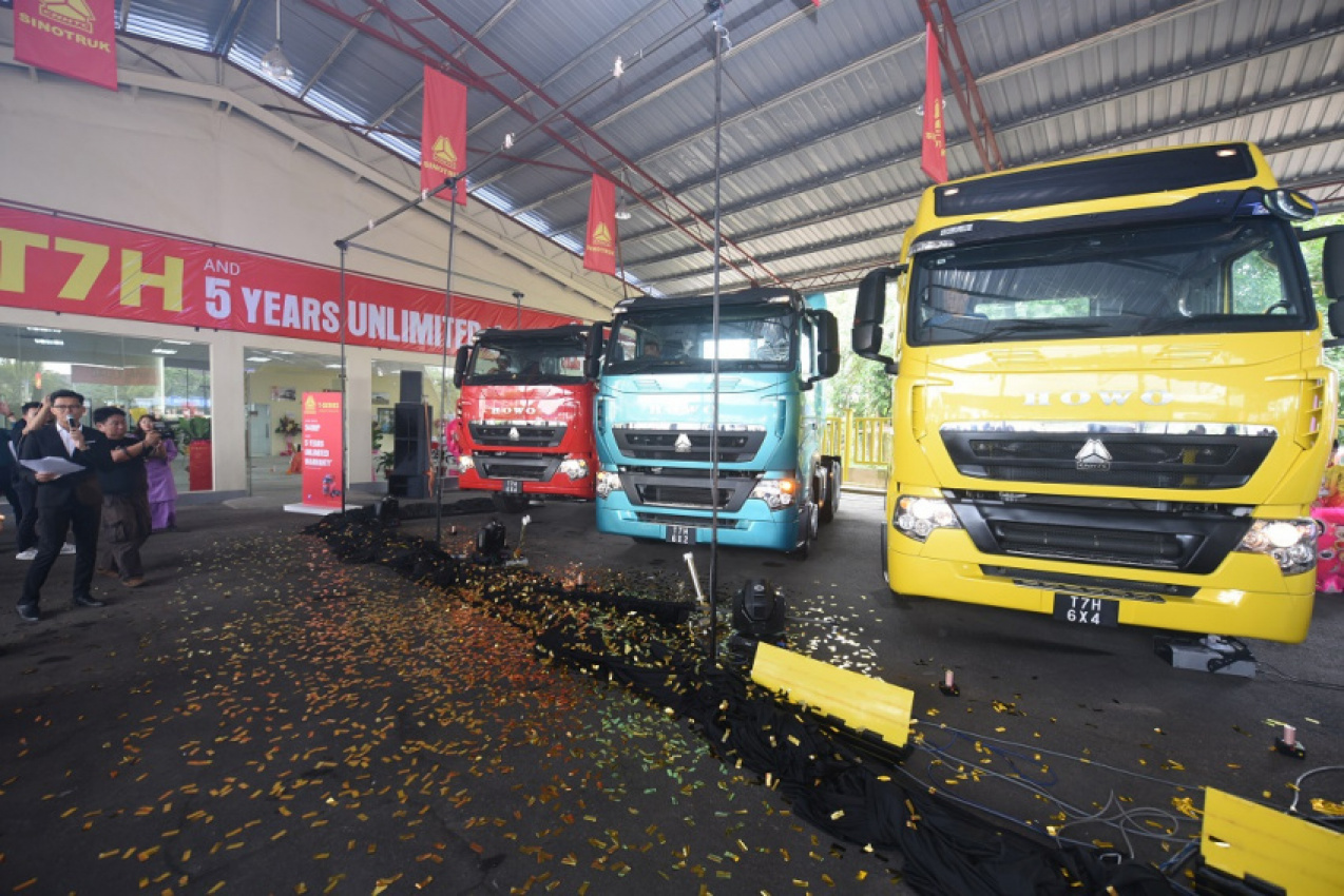 autos, cars, commercial vehicles, 4s centre, automotive, commercial vehicles, malaysia, pahang, prime mover, sendok group, sinotruk, tipper truck, truck, tts engineering group, sinotruk kuantan 4s centre and new t7h prime mover launched by sendok group