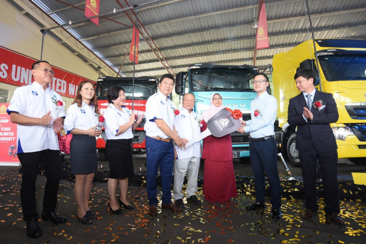 autos, cars, commercial vehicles, 4s centre, automotive, commercial vehicles, malaysia, pahang, prime mover, sendok group, sinotruk, tipper truck, truck, tts engineering group, sinotruk kuantan 4s centre and new t7h prime mover launched by sendok group