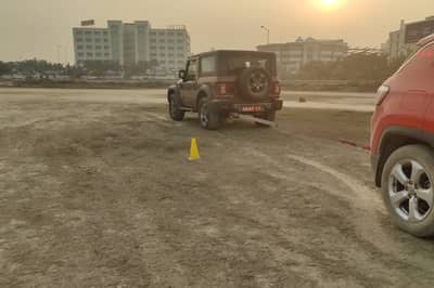 article, autos, cars, jeep, mahindra, jeep compass, mahindra thar vs jeep compass; tug of war battle you don’t want to miss