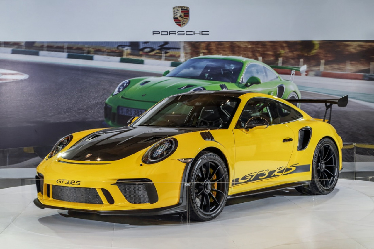 autos, car brands, cars, porsche, malaysia, roadshow, sime darby auto performance, sports car, see the new porsche 911 gt3 rs at pavilion kuala lumpur