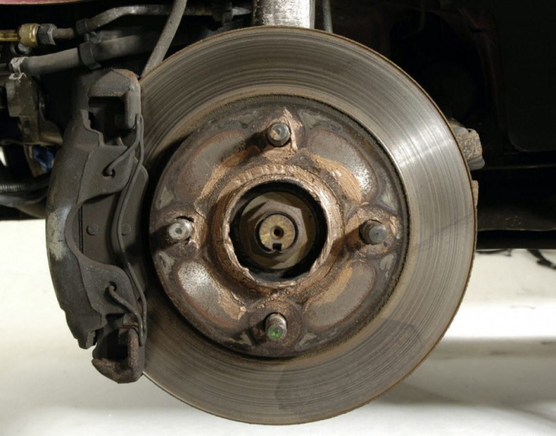 autos, cars, brakes, winter, 4 common brake system problems in winter weather