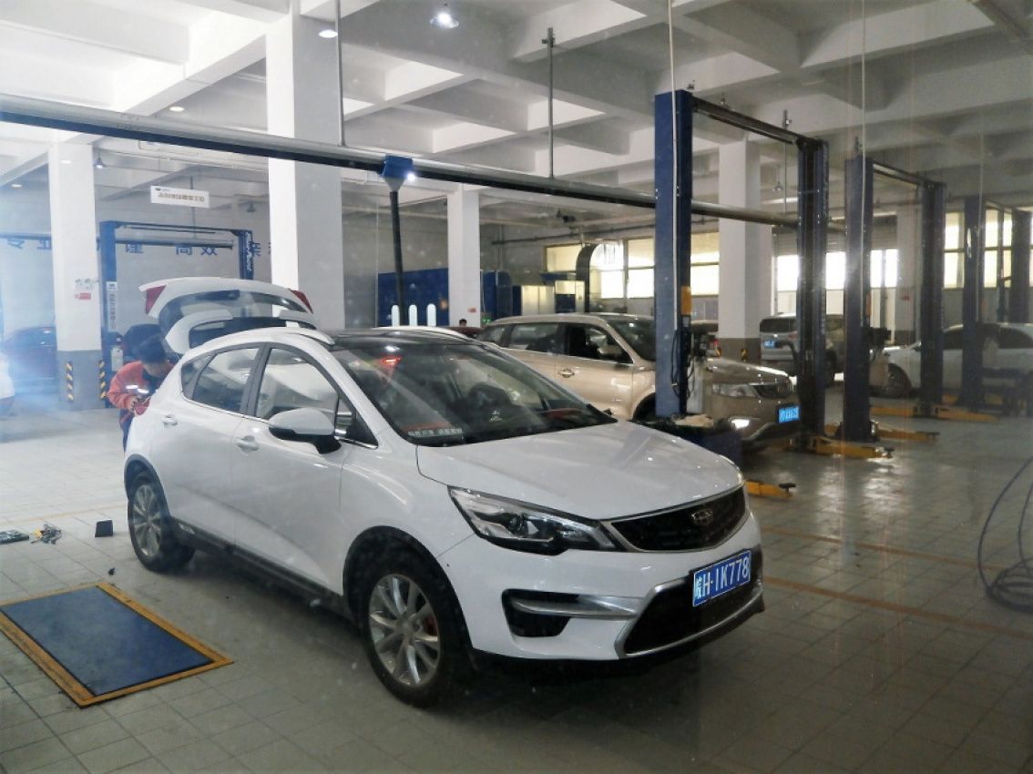 autos, car brands, cars, geely, proton, proton dealers get a taste of geely’s dealership operations