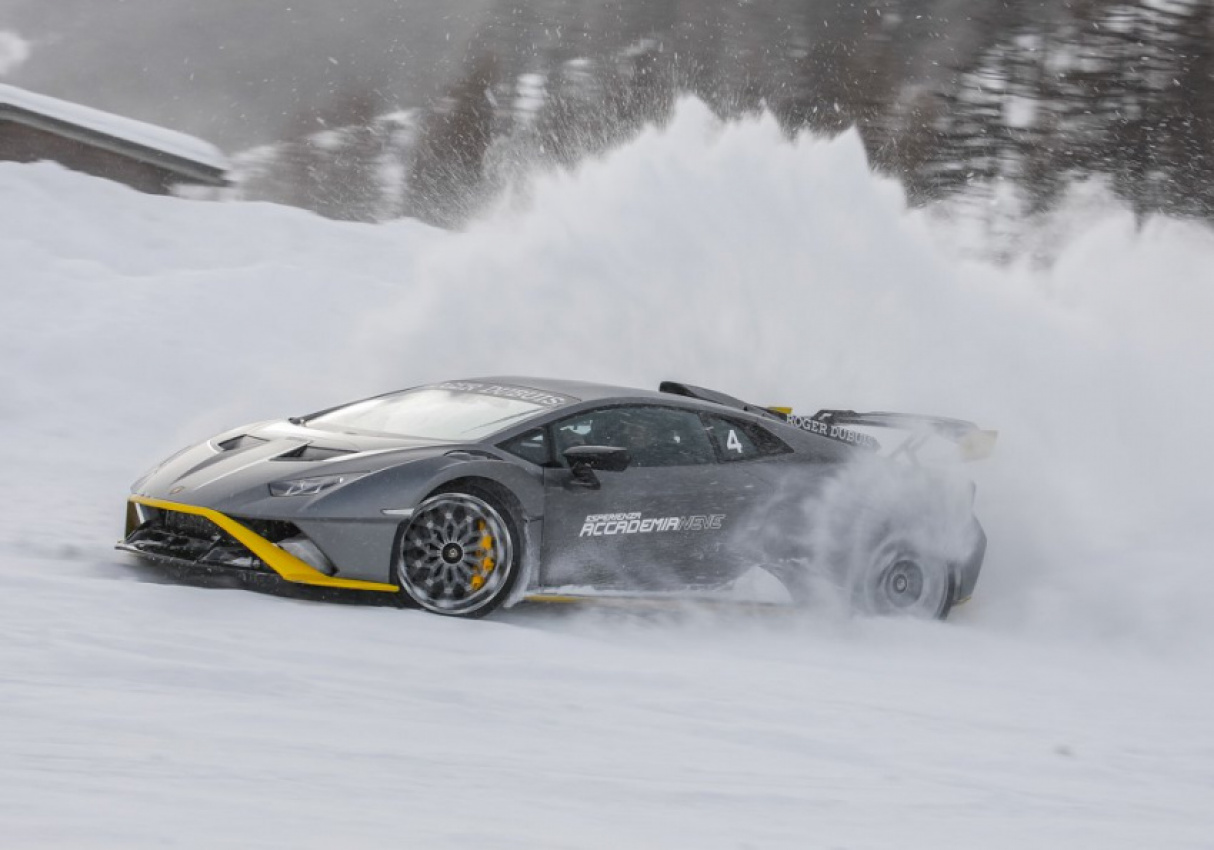 autos, cars, lamborghini, reviews, lamborghini invites its customers to unleash their bulls in the snow