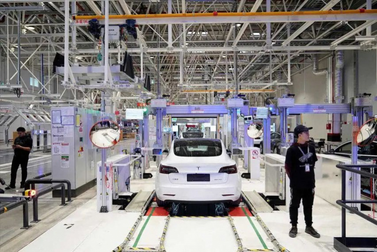autos, cars, tesla, new shanghai factory could double tesla production to 1 million units per year