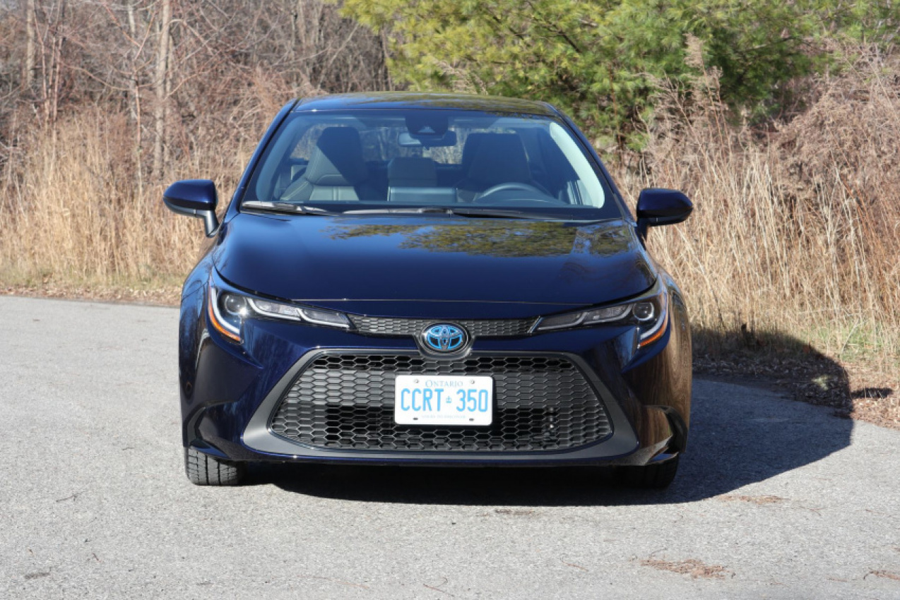 autos, cars, reviews, toyota, android, android, car review: 2022 toyota corolla hybrid