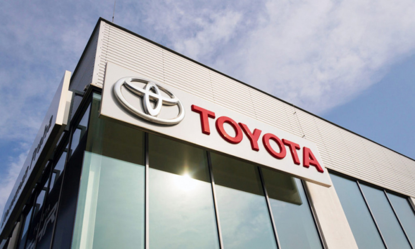autos, cars, industry news, toyota, corolla cross, hilux, hino, industry news, lcv, lexus, new car sales, sales, south africa, toyota corolla cross, toyota hilux, toyota south africa, toyota south africa motors, tsam, toyota recorded highest monthly sales total with new personal best market share