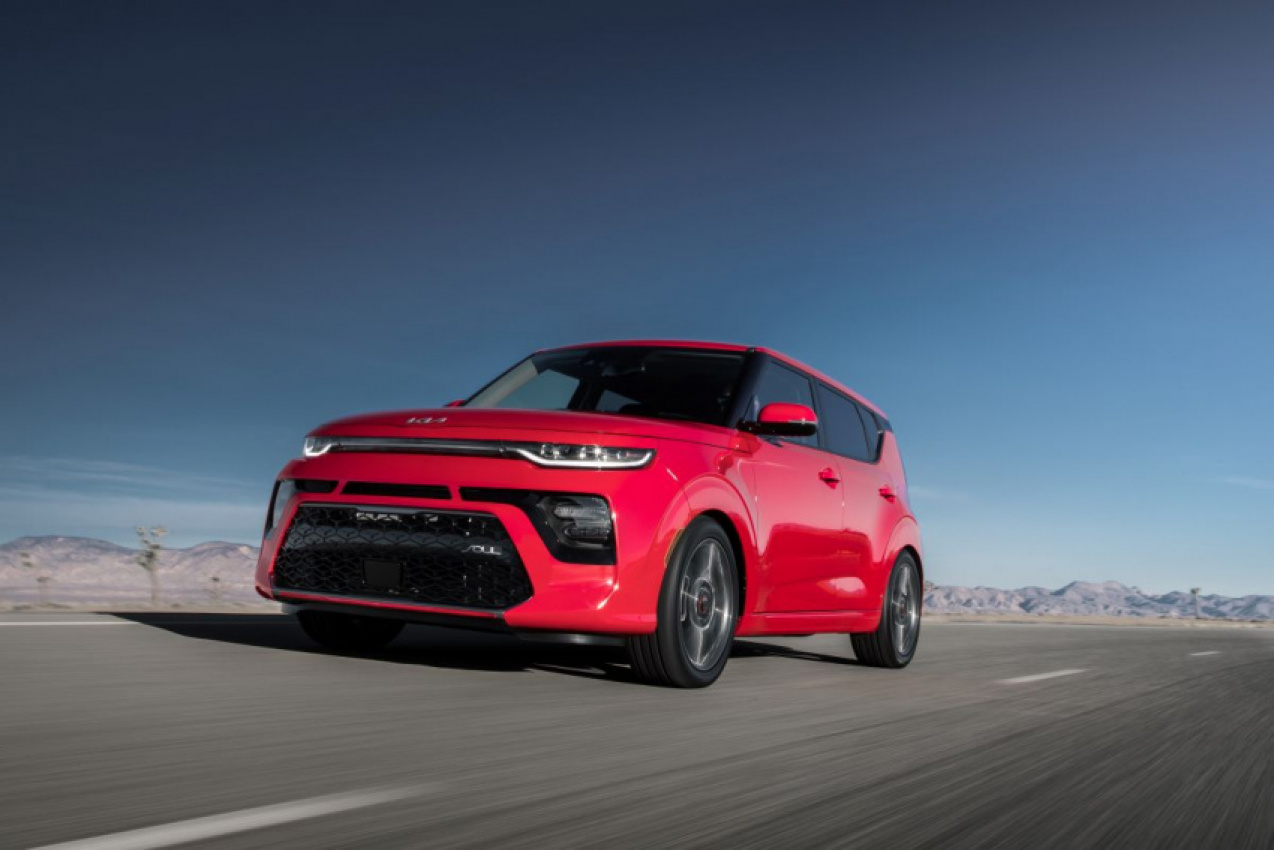 android, autos, cars, kia, consumer reports, kia soul, soul, android, consumer reports names the 2022 kia soul the best compact car for tall drivers