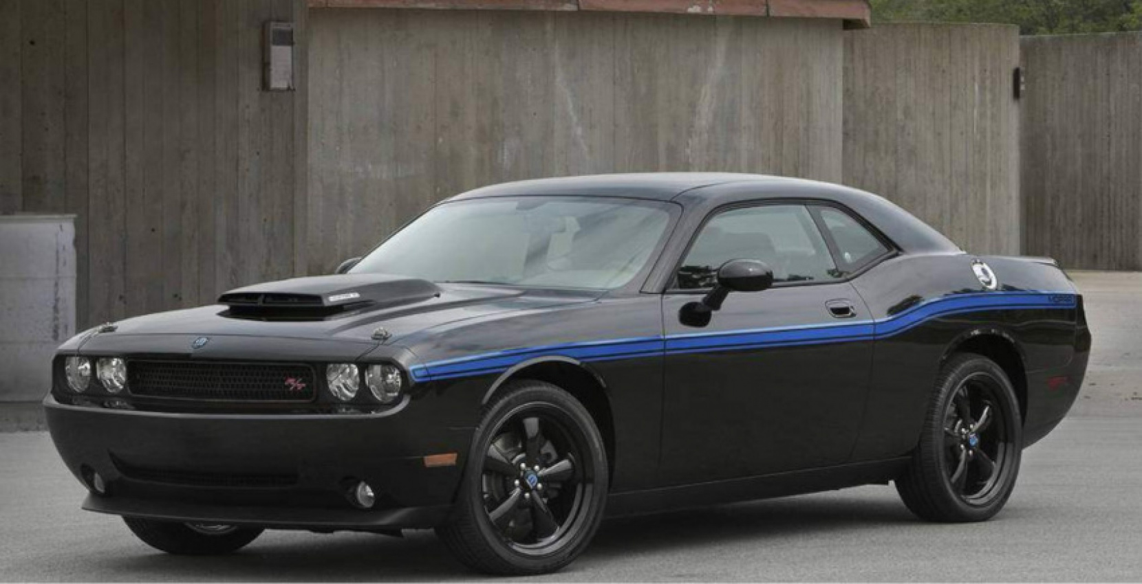 autos, cars, classic cars, dodge, 3rd generation challenger guides, vnex, 2010 dodge challenger guide: specs, performance & more