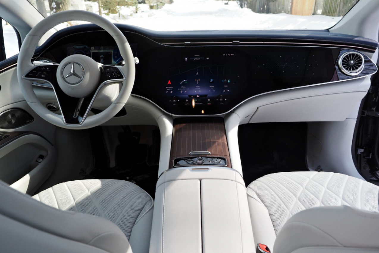 autos, cars, mercedes-benz, reviews, mercedes, 4 things i like about the 2022 mercedes-eq eqs 580 4matic