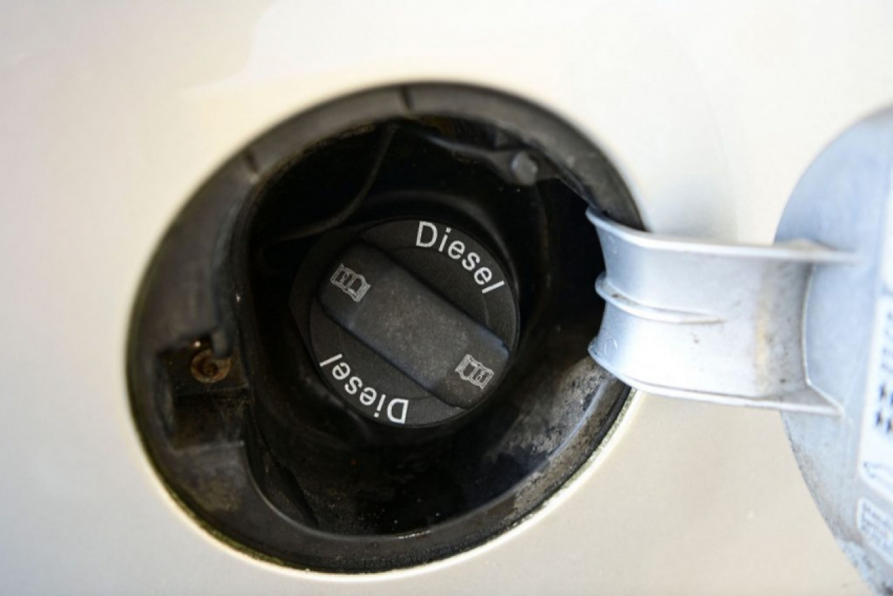 autos, cars, cars, gasoline, can you drive a car without a gas cap?