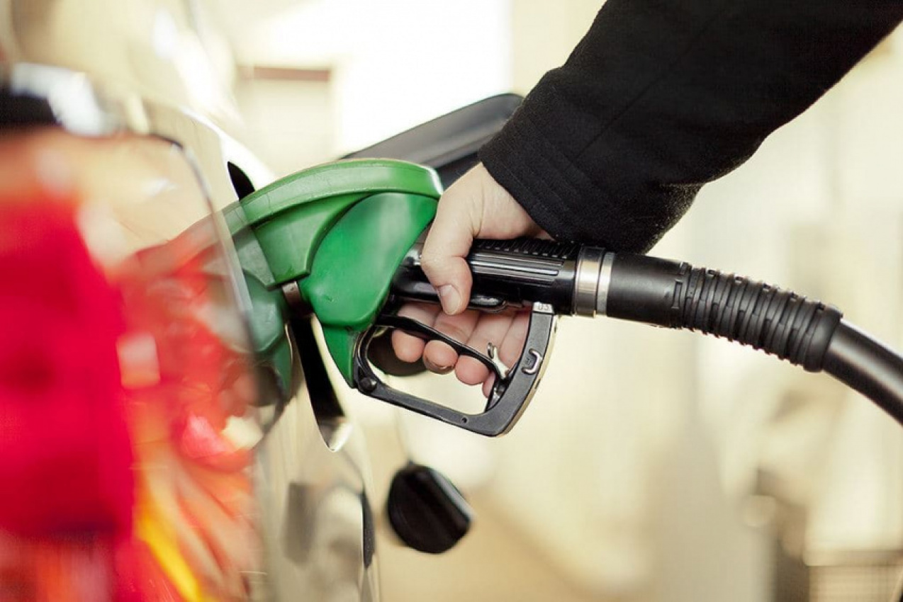 autos, cars, reviews, car news, reports of $3/litre petrol prices in australia ‘ludicrous’