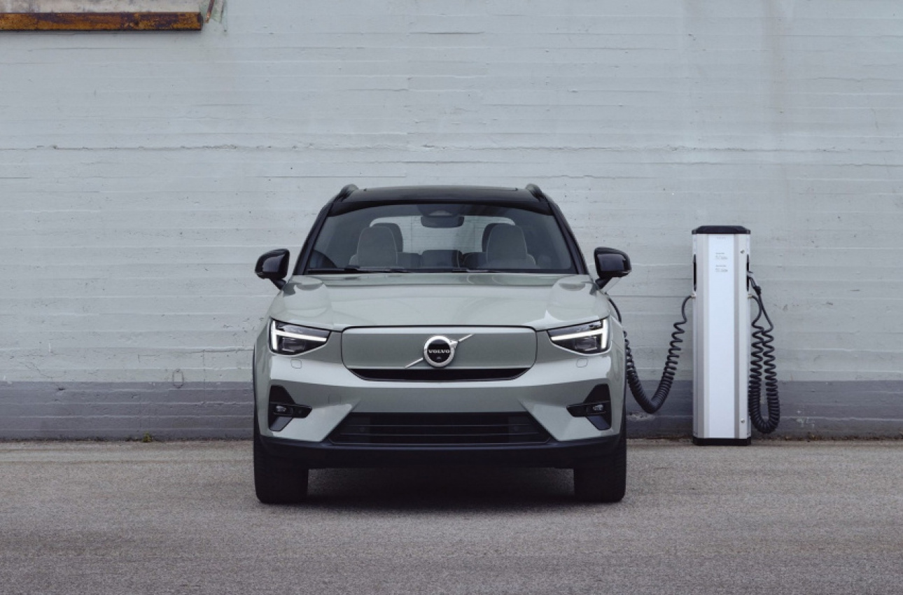 autos, cars, news, volvo, electric vehicles, new cars, volvo c40, volvo xc40, volvo introduces cheaper, single-motor c40 recharge, facelifts xc40 recharge