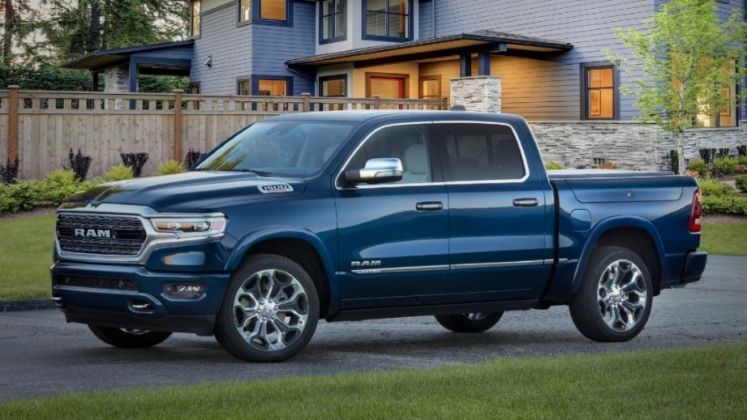 autos, cars, ram, limited, luxury, pickup truck, can you find luxury in the 2022 ram 1500 limited pickup truck?