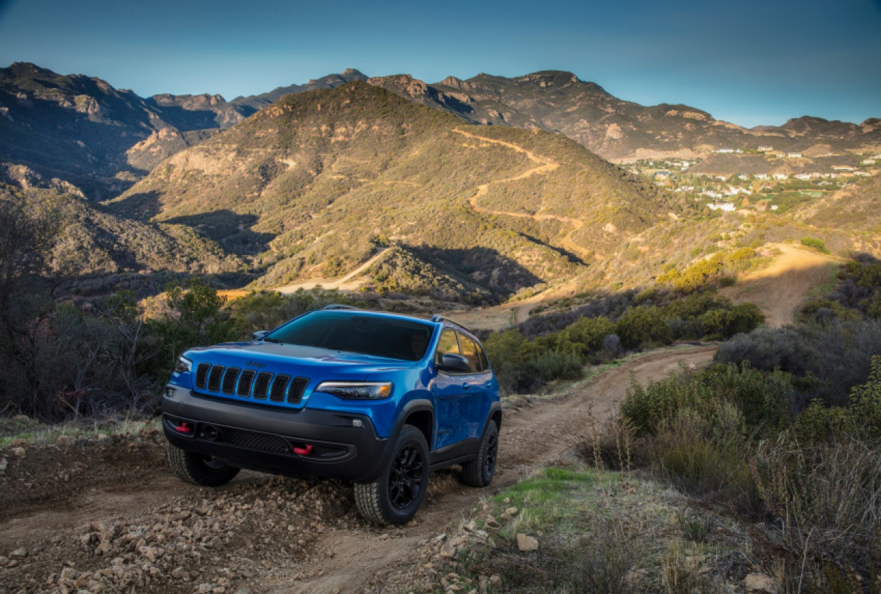 autos, cars, jeep, news, jeep cherokee, prices, 2022 jeep cherokee gets nearly $6k price hike and new x trim with factory lift