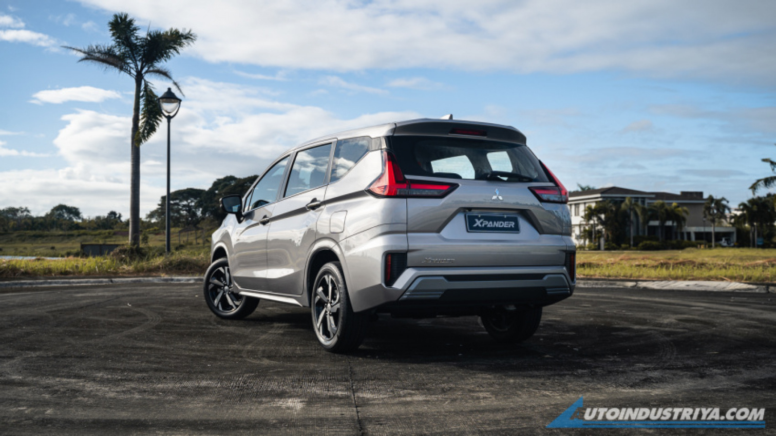 auto news, autos, cars, hp, mitsubishi, android, mitsubishi xpander, xpander, android, 2023 mitsubishi xpander launched, starts at php 1,030,000