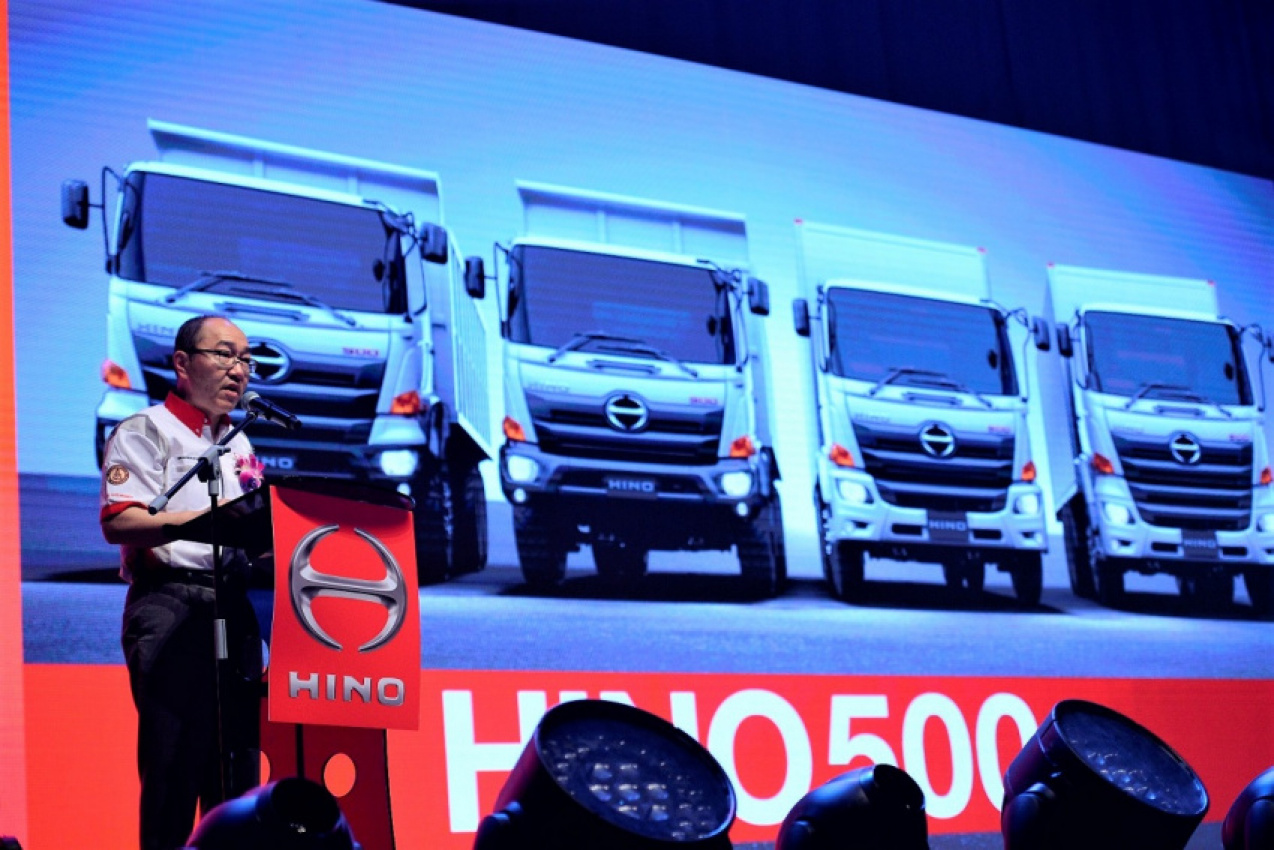 autos, cars, featured, hino, hino launches 500 series truck in malaysia
