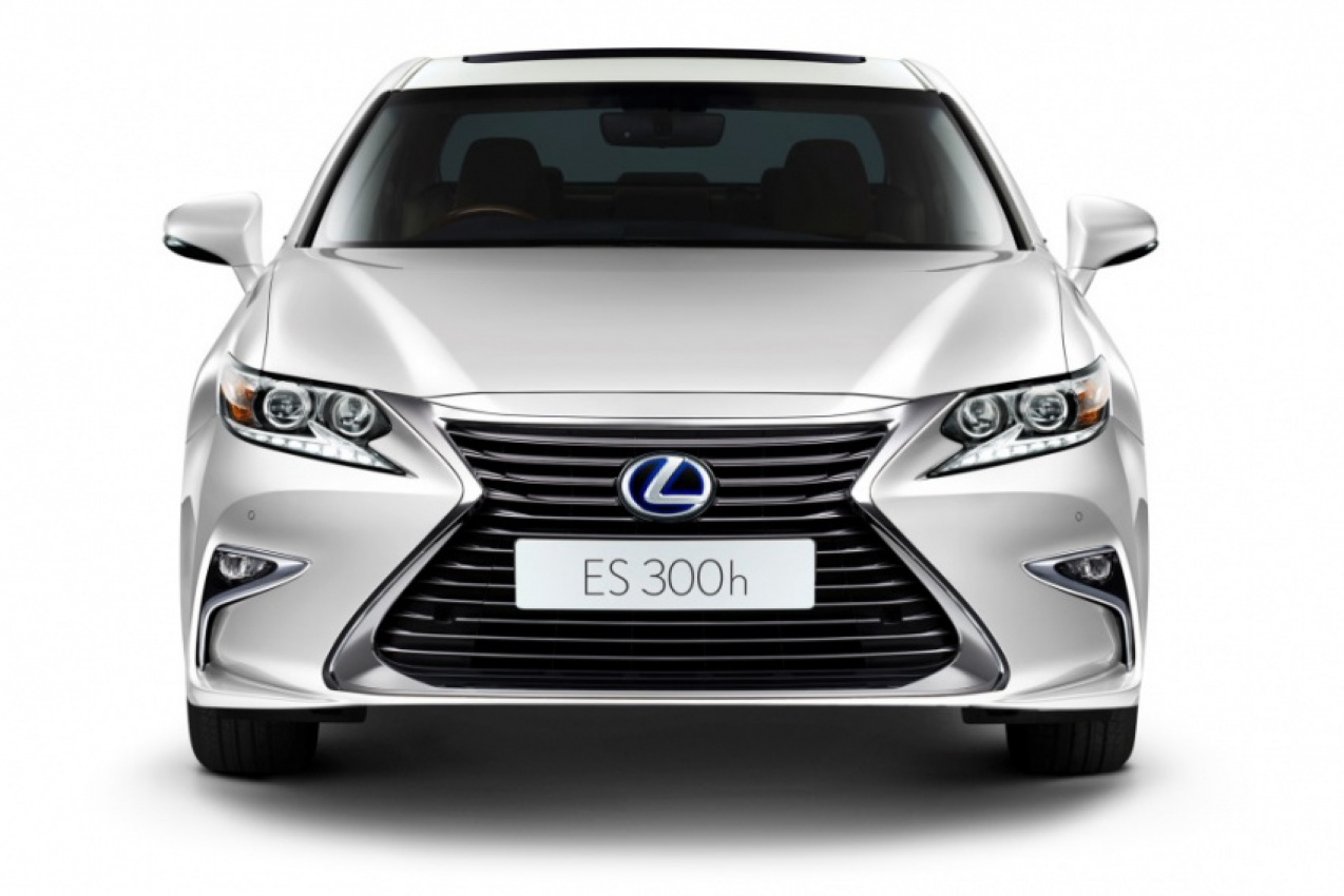 autos, cars, featured, lexus, 300h, order taking begins for facelifted lexus es
