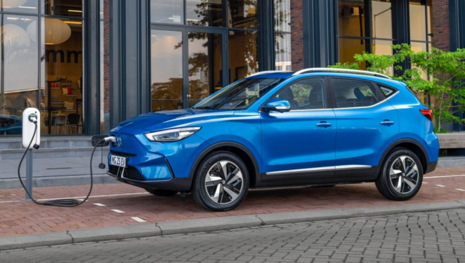 autos, cars, mg, electric, electric cars, industry news, mg suv range, mg zs, mg zs 2022, showroom news, android, 2022 mg zs ev pricing and features: new entry grade, bigger battery, longer driving range and higher prices for australia's favourite electric suv