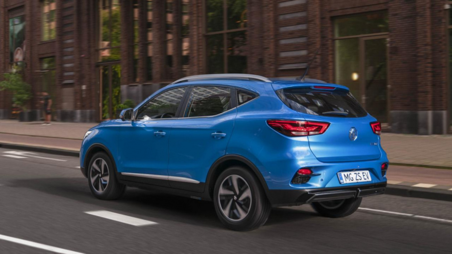autos, cars, mg, news, mg zs, motoring, motoring news, technology, new looks for mg zs electric suv