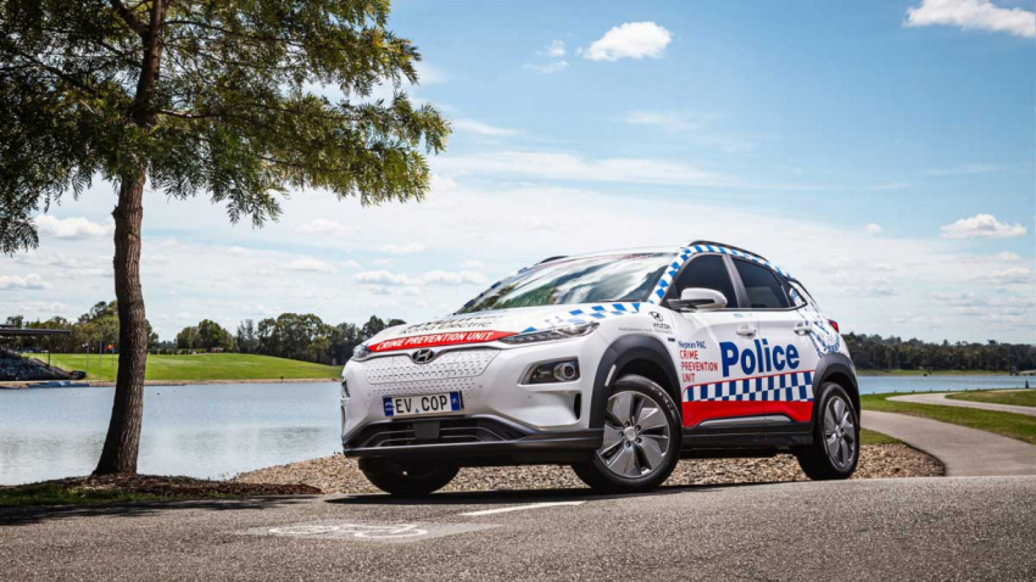 autos, cars, tesla, tesla model y electric crossover joins kona evs on swiss police fleet